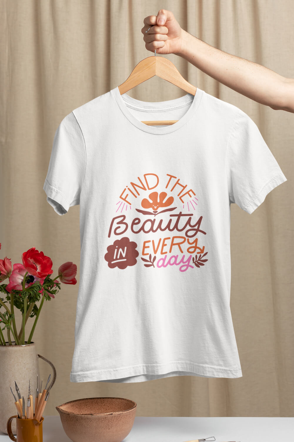 Find the Beauty in Everyday | Women's T-Shirt